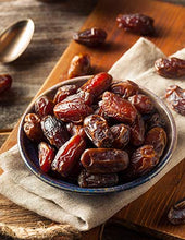 Load image into Gallery viewer, Anna and Sarah Organic Medjool Dates, 3 Pound Bag, No Sugar Added Natural Dried Dates in Resealable Bag, 3 Lbs FDS