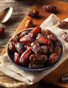 Anna and Sarah Organic Medjool Dates, 3 Pound Bag, No Sugar Added Natural Dried Dates in Resealable Bag, 3 Lbs FDS
